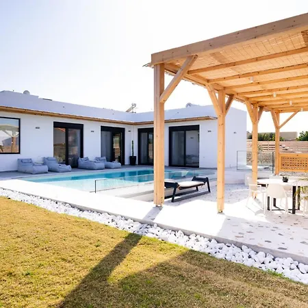 Sardines Luxury Villa Analipsi (Crete)
